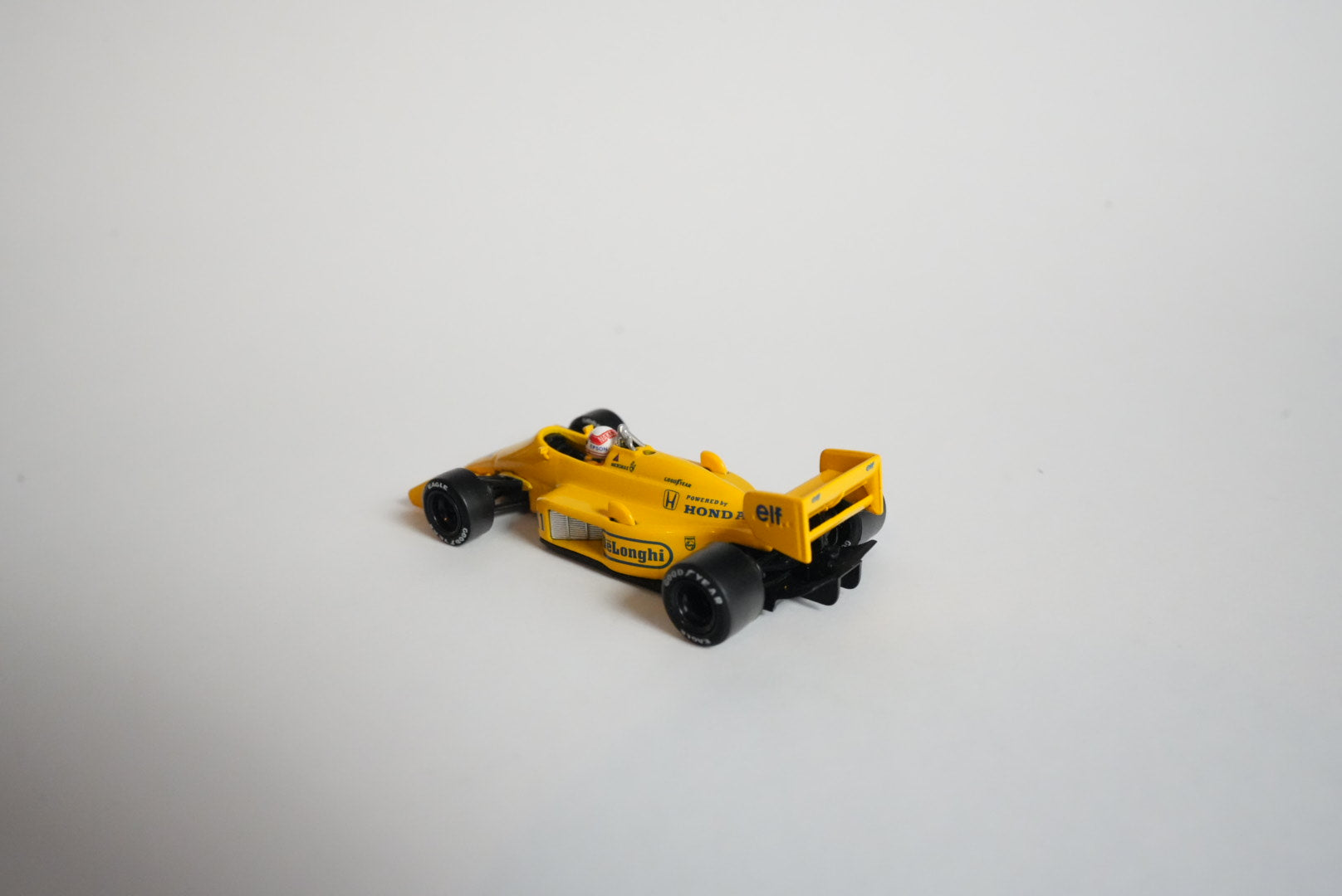 MINI GT #1148 Lotus 99T #11 – Monaco GP 1987 – Satoru Nakajima – 1:64