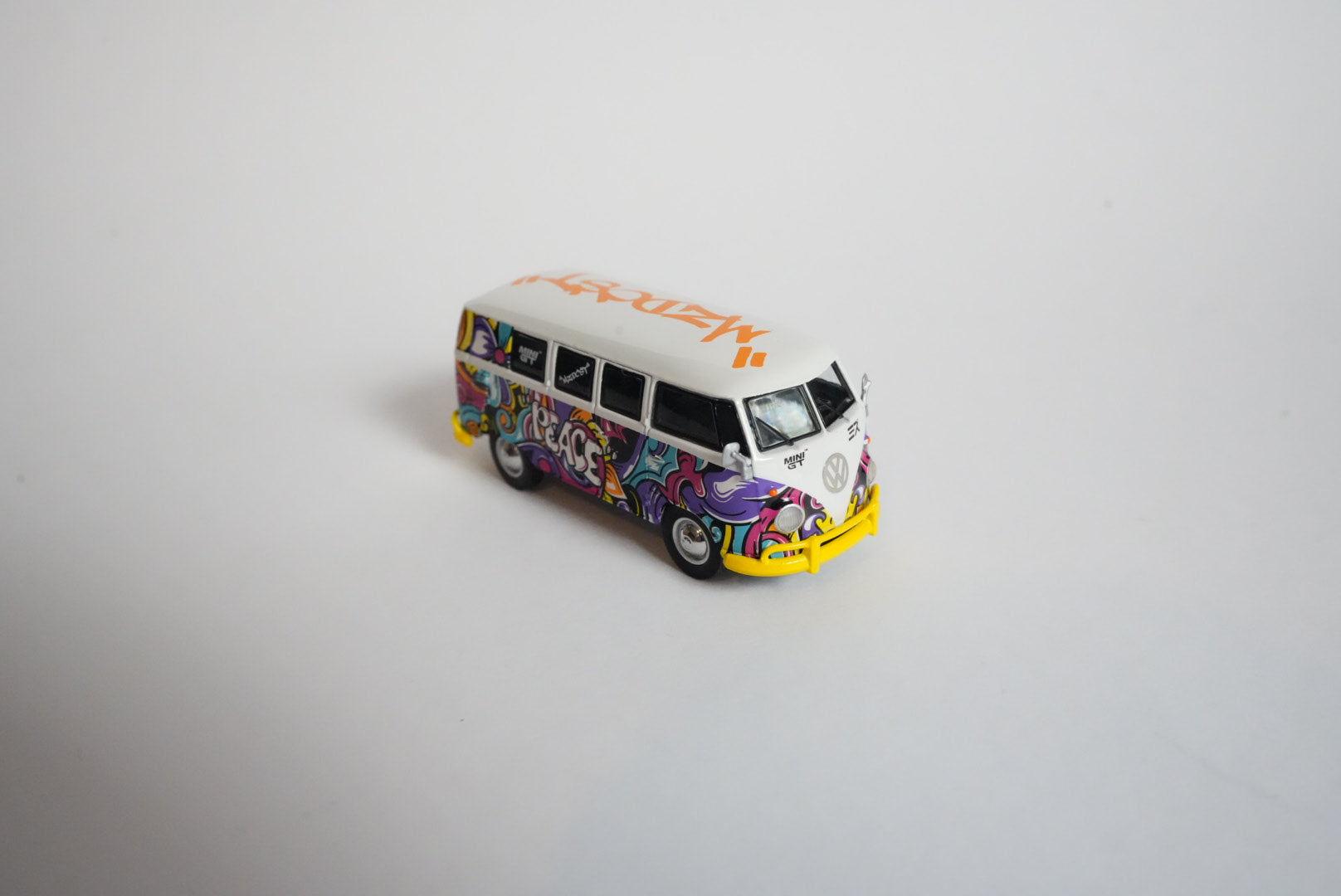 MINI GT #1191 Volkswagen T1 Microbus – Mizu Design – 1:64