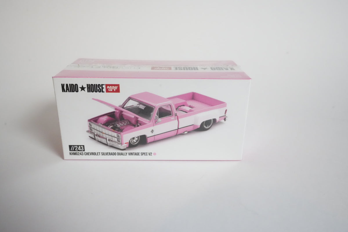 Kaido House #243 Chevrolet Silverado Dually – Vintage Spec V2 Pink – 1:64