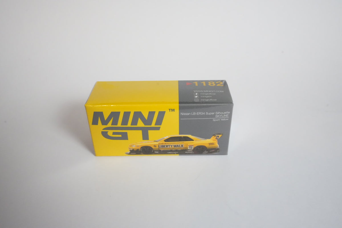 MINI GT #1182 Nissan LB-ER34 Super Silhouette SKYLINE – Sport Yellow – 1:64