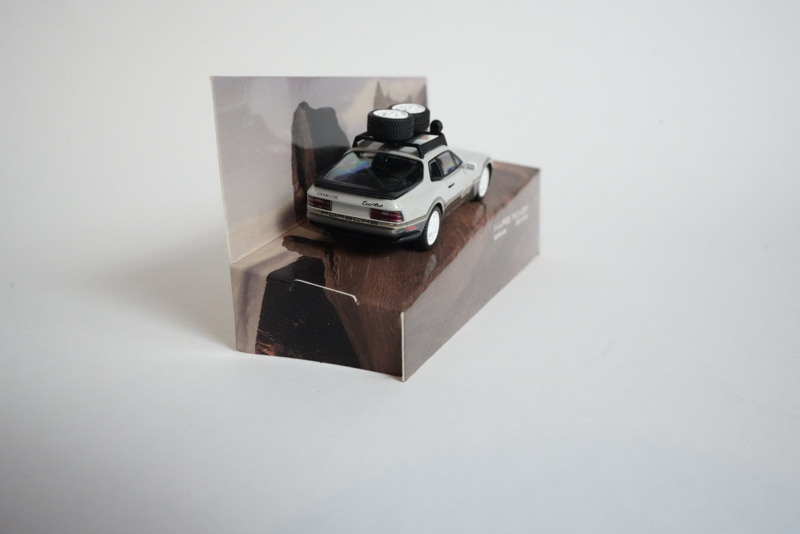 Tarmac Works Mars Rover 944 × GRAMS28 – Europe Limited 400 pcs – 1:64