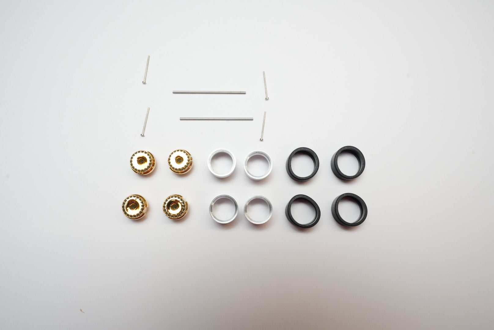 Monoblock Advanced Alloy Wheels – Aero Fan Diamond Cut Gold – 11 mm – 1:64