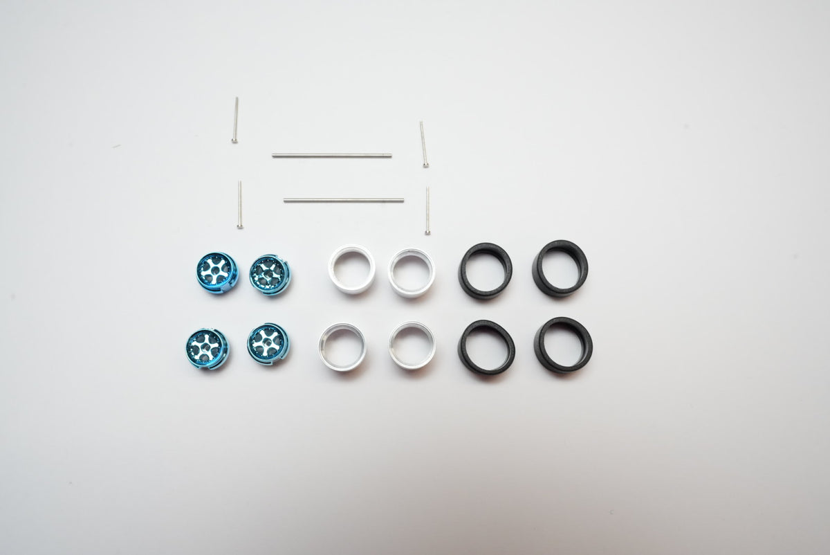 Monoblock Advanced Alloy Wheels – 5-Spoke Diamond Cut Blue – 10 mm – 1:64